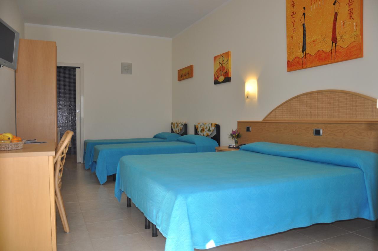 Hotel La Tramontana San Domino Exteriör bild
