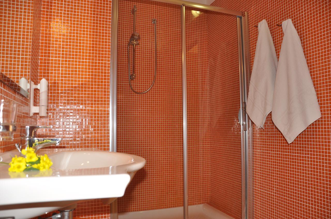 Hotel La Tramontana San Domino Exteriör bild